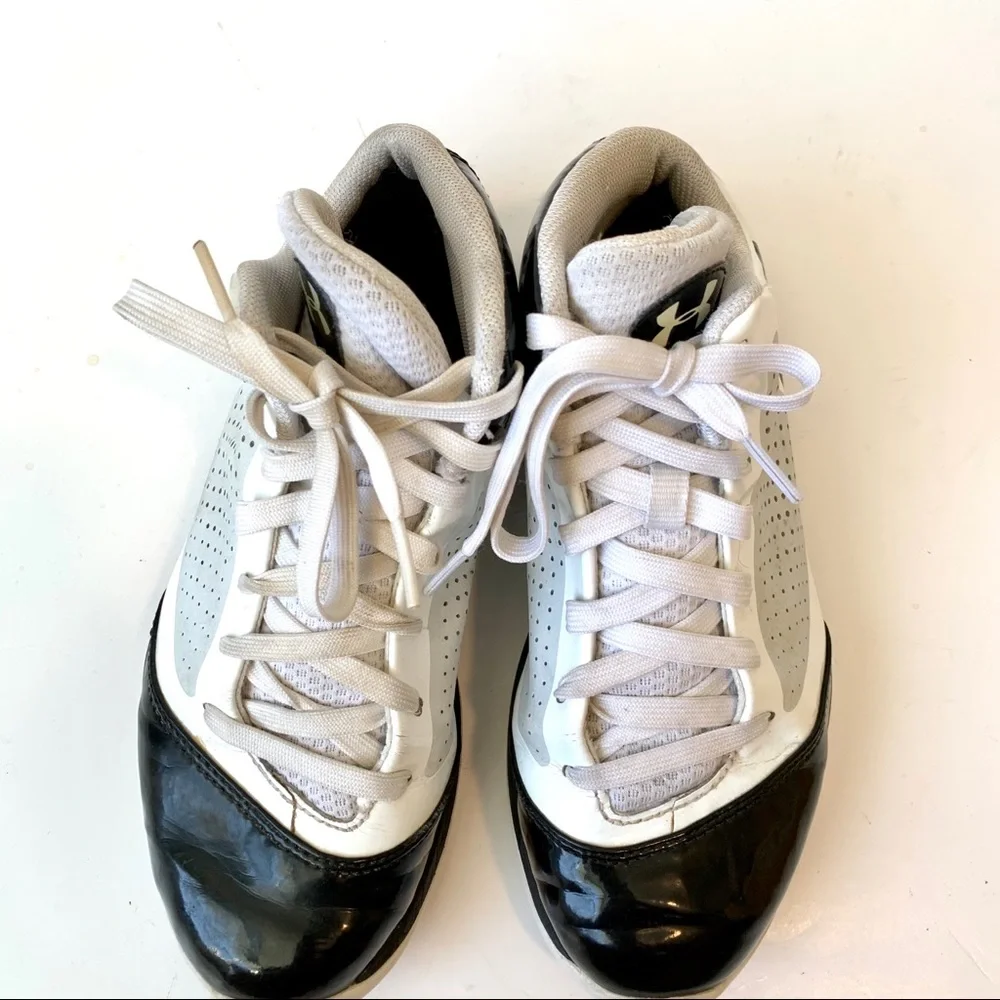 UNDER ARMOUR Boy’s Basketball Sneakers—SZ. 4.5Y
